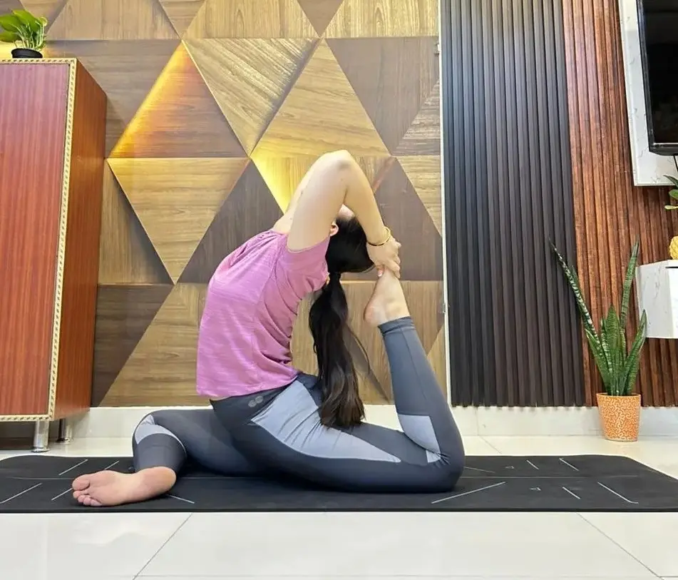 Certified yoga teacher and instructor at home session in Delhi